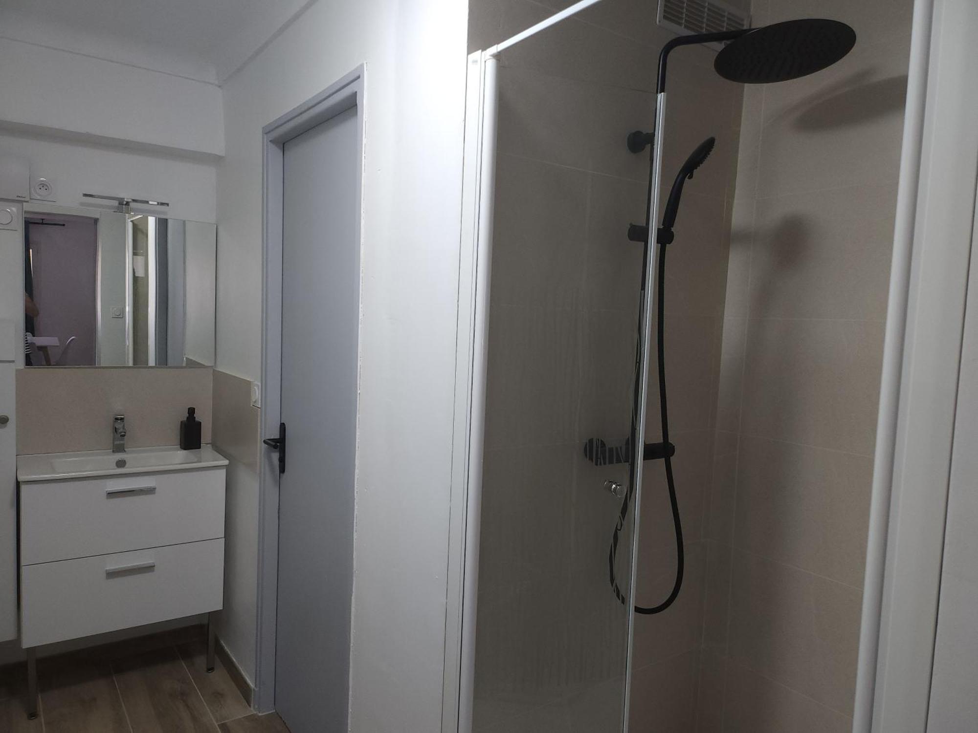 Appartement Paisible Pour 4 Personnes Montpellier Exterior photo